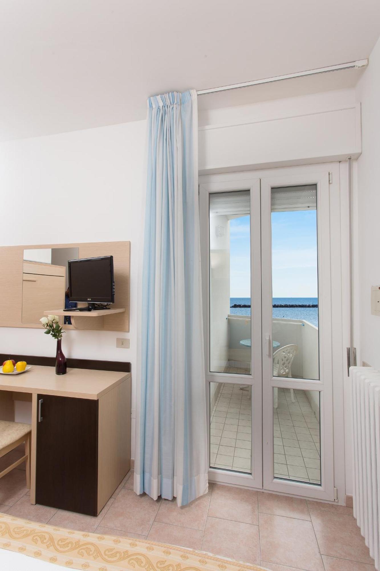 Hotel Asiago Beach リド・ディ・サヴィオ 部屋 写真