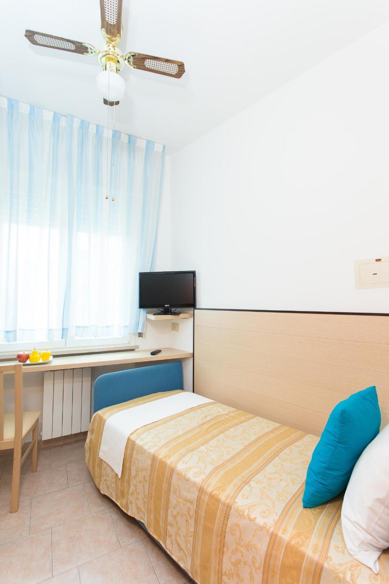 Hotel Asiago Beach リド・ディ・サヴィオ 部屋 写真