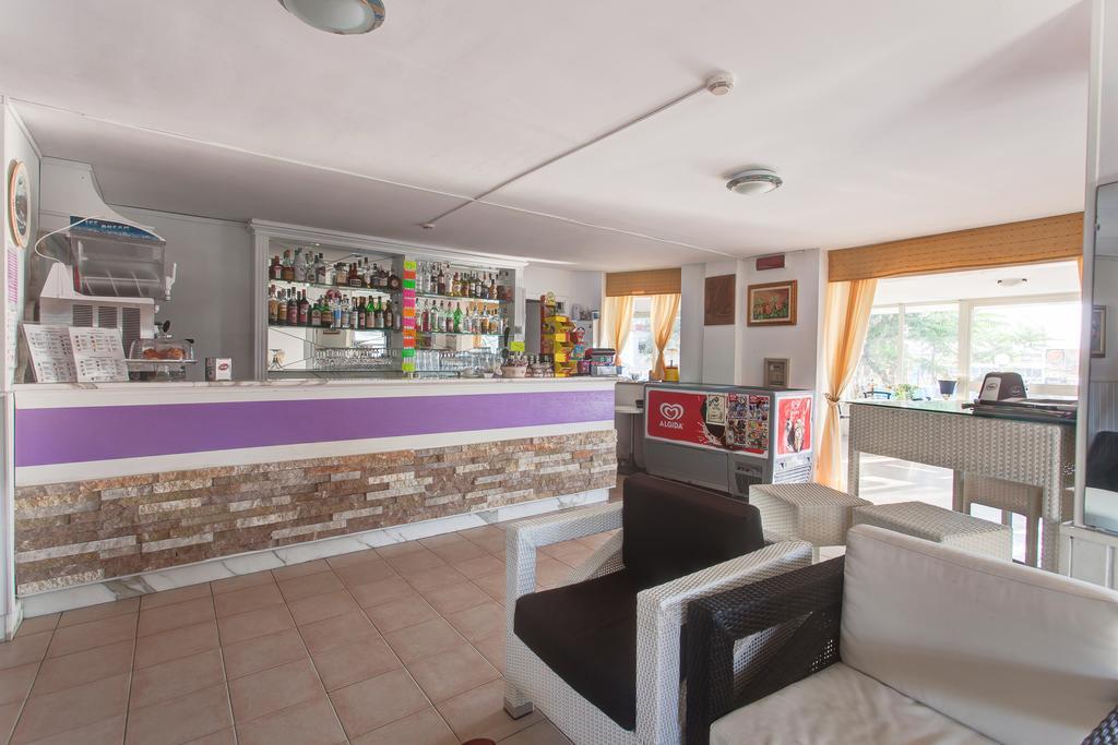Hotel Asiago Beach リド・ディ・サヴィオ エクステリア 写真