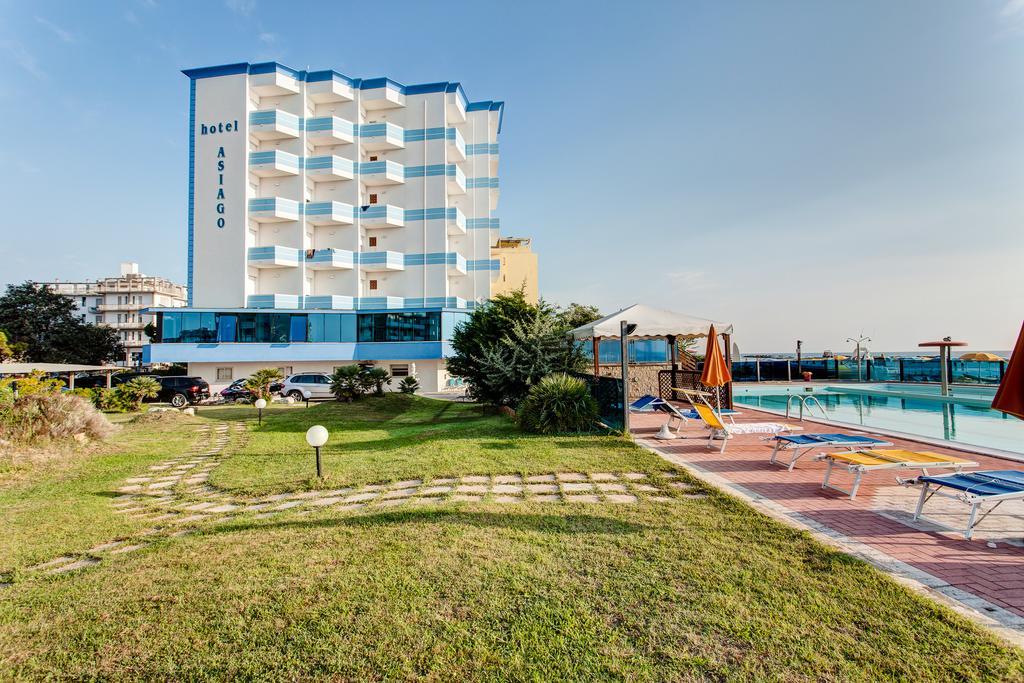 Hotel Asiago Beach リド・ディ・サヴィオ エクステリア 写真