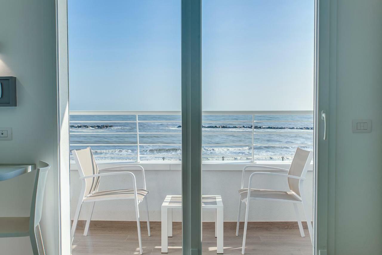 Hotel Asiago Beach リド・ディ・サヴィオ エクステリア 写真